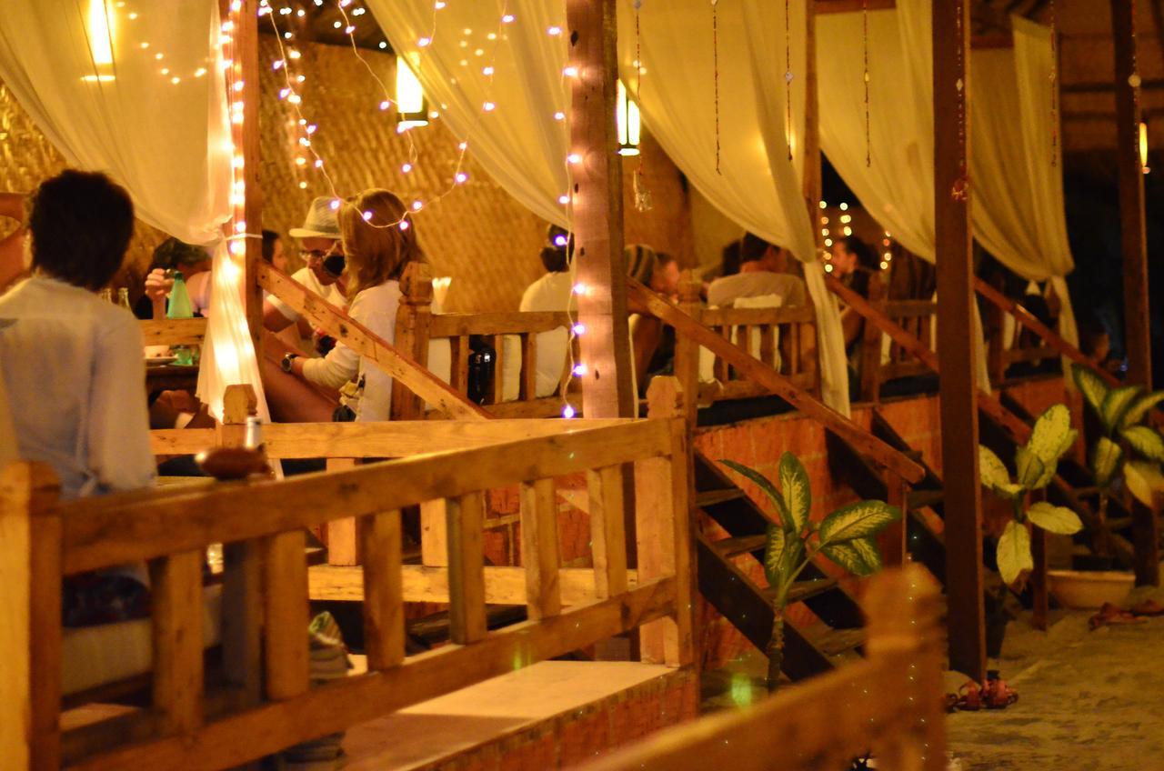 Sea Bird Beach Cafe & Cottages Morjim Exterior photo