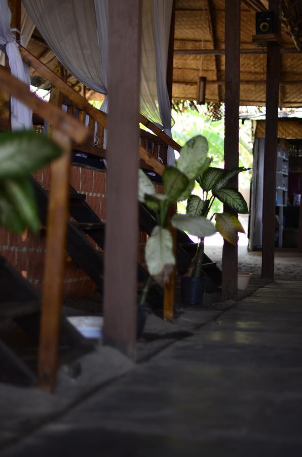 Sea Bird Beach Cafe & Cottages Morjim Exterior photo